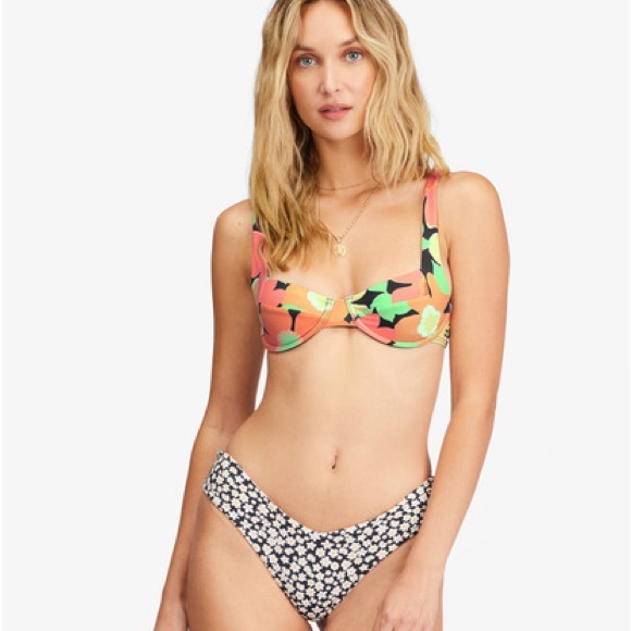 🔆BILLABONG🔆 PRETTY DAZE UNDERWIRE PRETTY DAZE FIJI BIKINI SET - Picture 6 of 16
